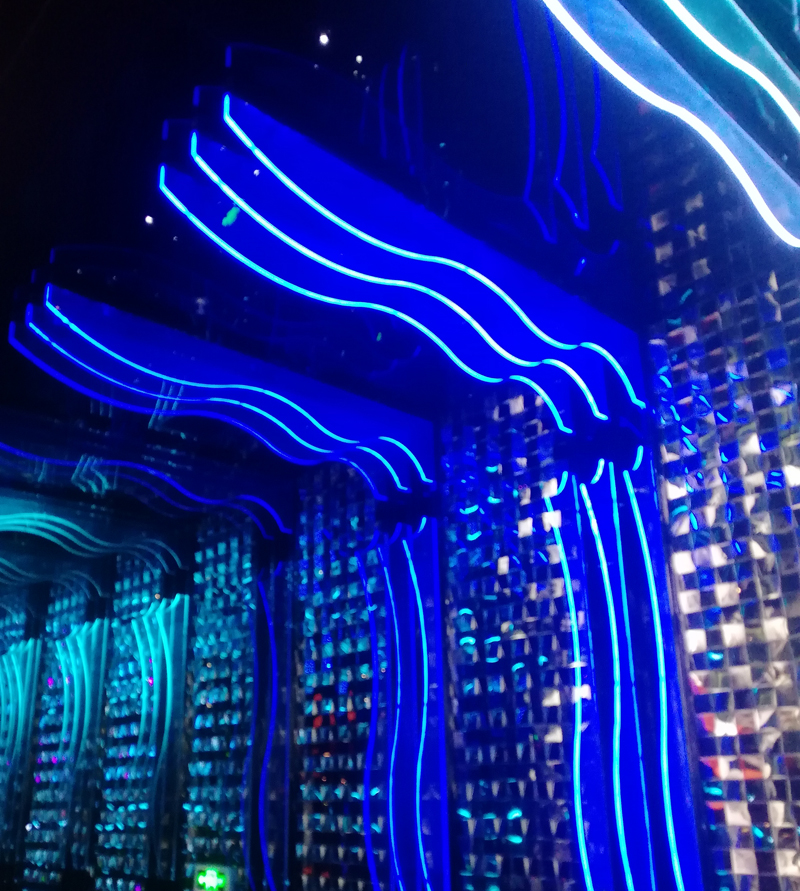 ����KTV�O(sh��)Ӌ